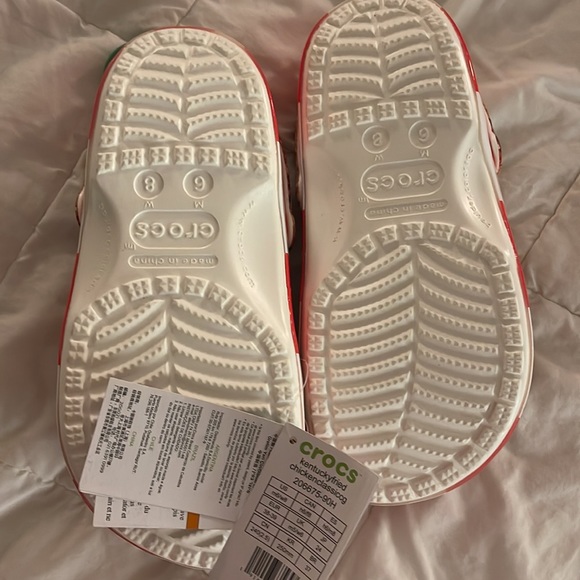 New KFC Crocs - Picture 4 of 10
